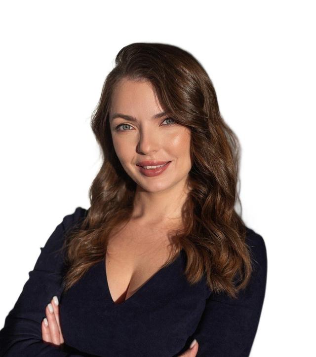 Юлия Савина